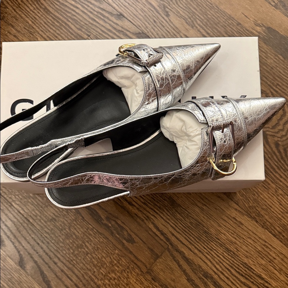 Givenchy Voyou Runway Slingback Flats Silvery Lamb Leather EU 40 New In Box $950 - Picture 8 of 8